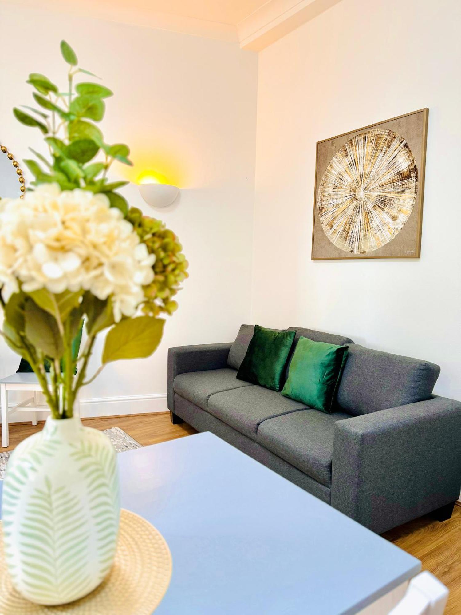 Beautiful 2Bedroom Flat In London St John Exterior photo